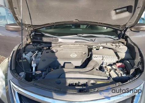 2014 Nissan Altima 2.5 Sv z USA, uszkodzony, nr VIN 1N4AL3AP1EC182831